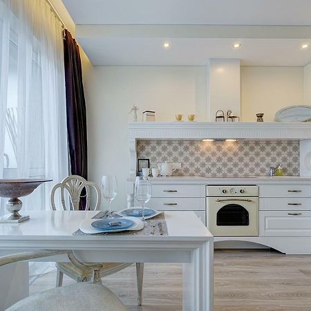 Bright Apartment Near Akropolis Вильнюс Экстерьер фото