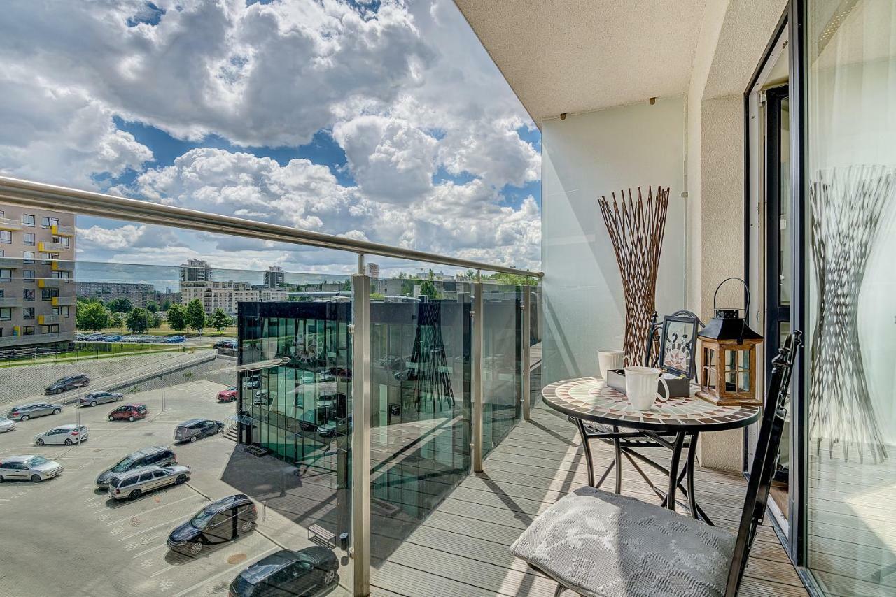 Bright Apartment Near Akropolis Вильнюс Экстерьер фото